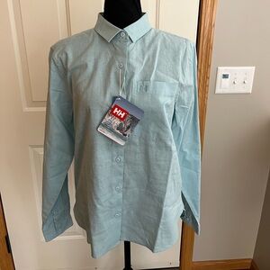 New Women’s Helly Hansen chemise button  regular fit club shirt in blue. Medium